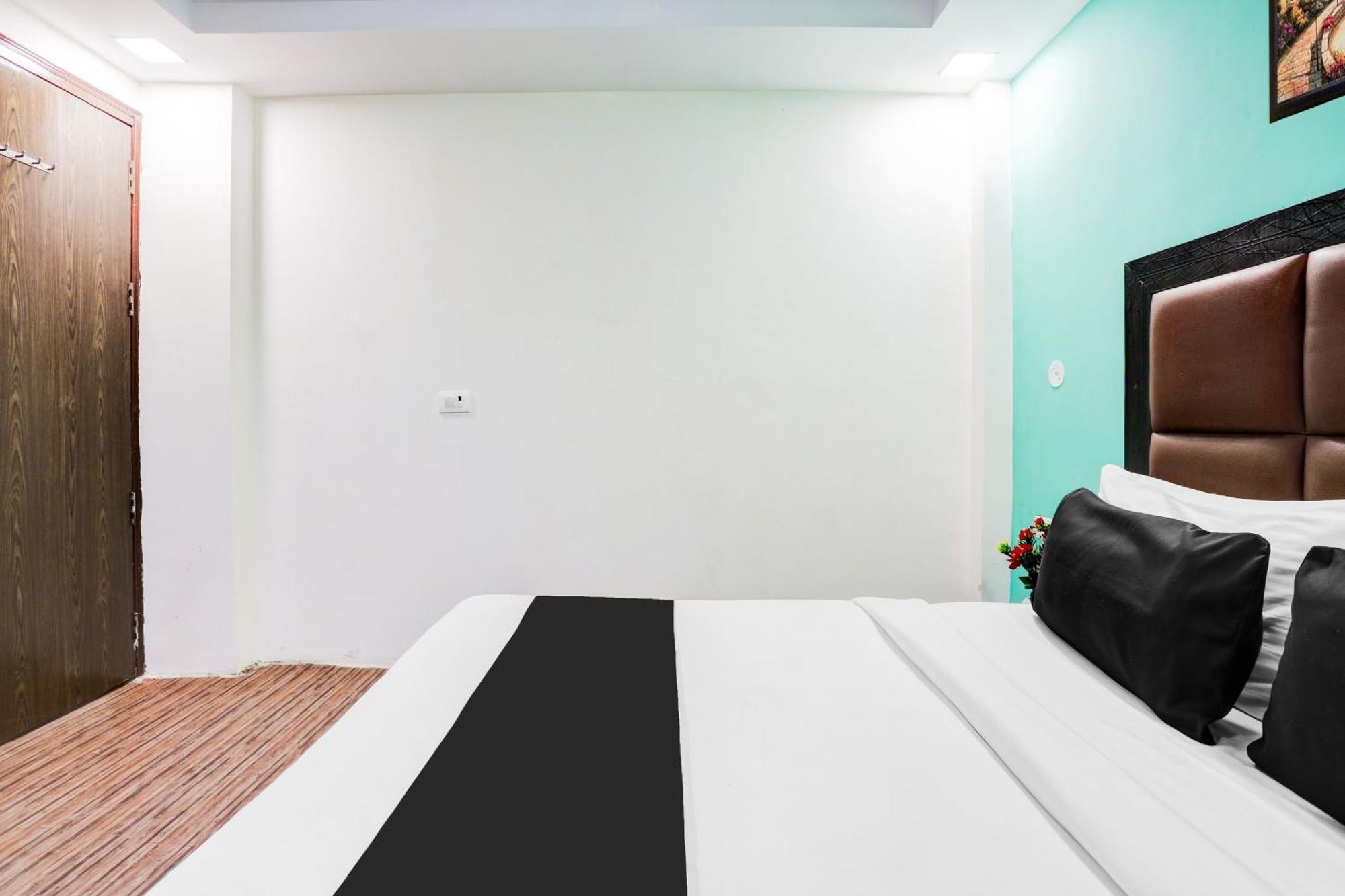 Super Hotel O Rohini Sector 20 Formerly Yellow Saffron Delhi  Esterno foto