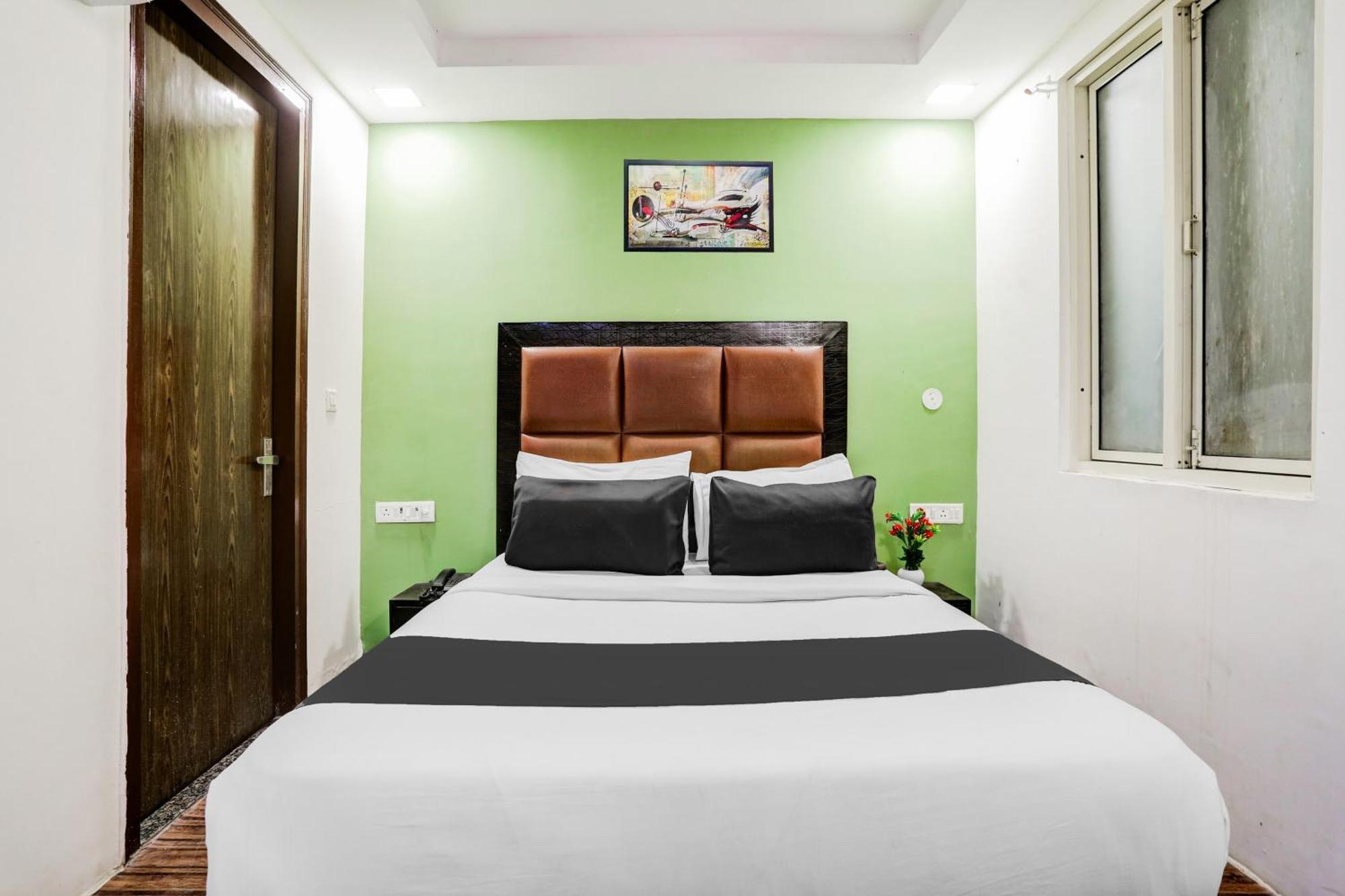 Super Hotel O Rohini Sector 20 Formerly Yellow Saffron Delhi  Esterno foto